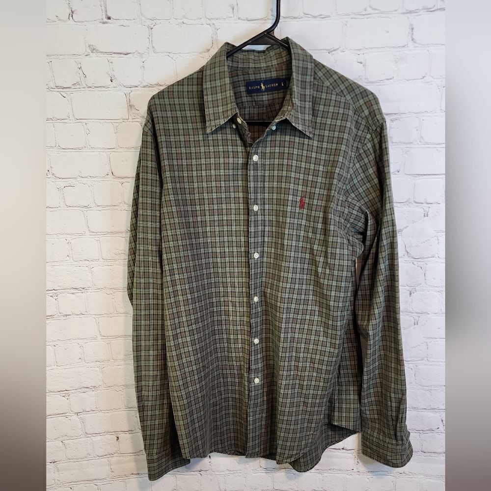 Men's Ralph Lauren longsleeve button-down shirt, size Large